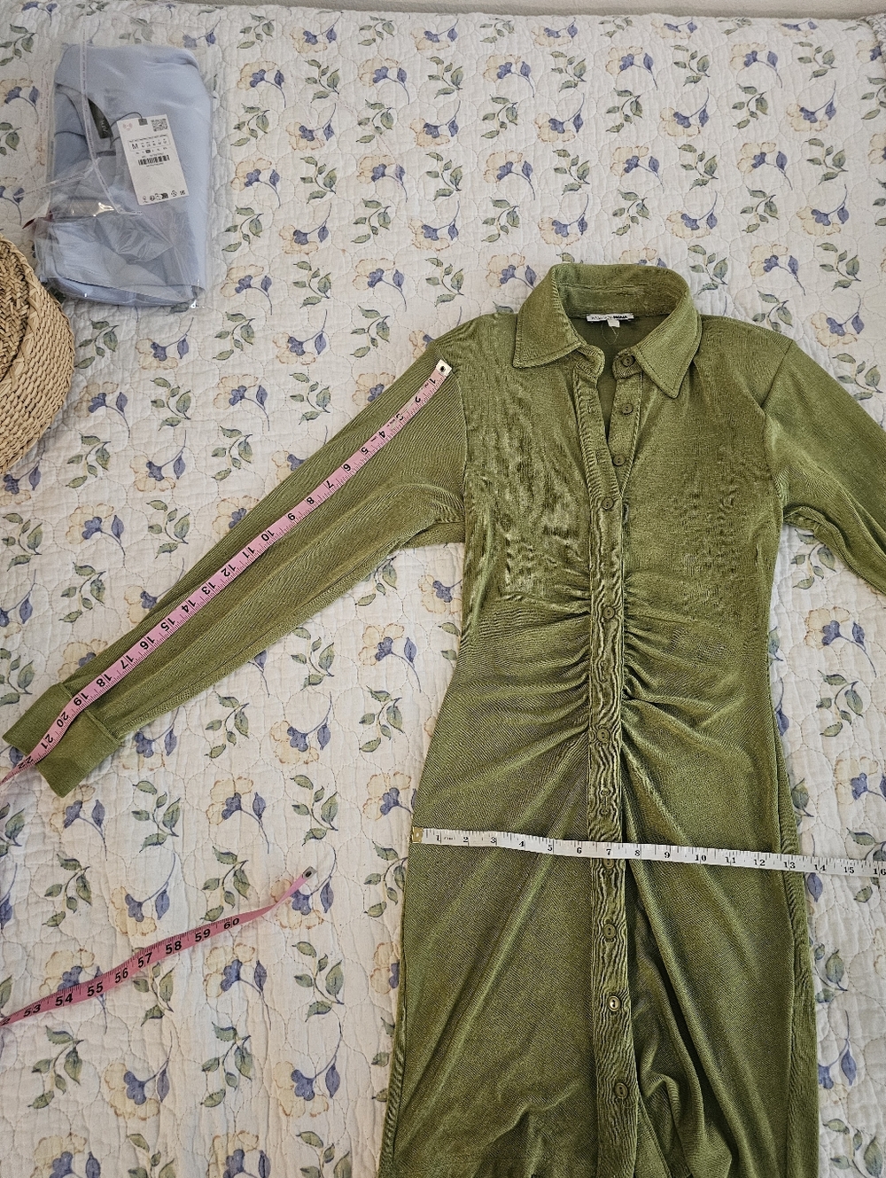 Fashion Nova Olive Green Button-Front Ruched Long Sleeve Shirt Dress Size XS - Picture 8 of 12